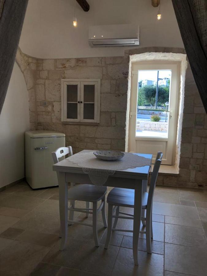 Trulli Le 2 Nicchie Villa Locorotondo Bagian luar foto