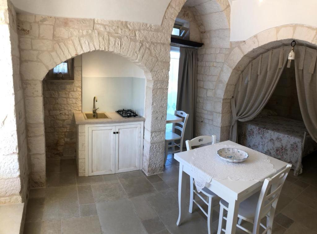 Trulli Le 2 Nicchie Villa Locorotondo Bagian luar foto