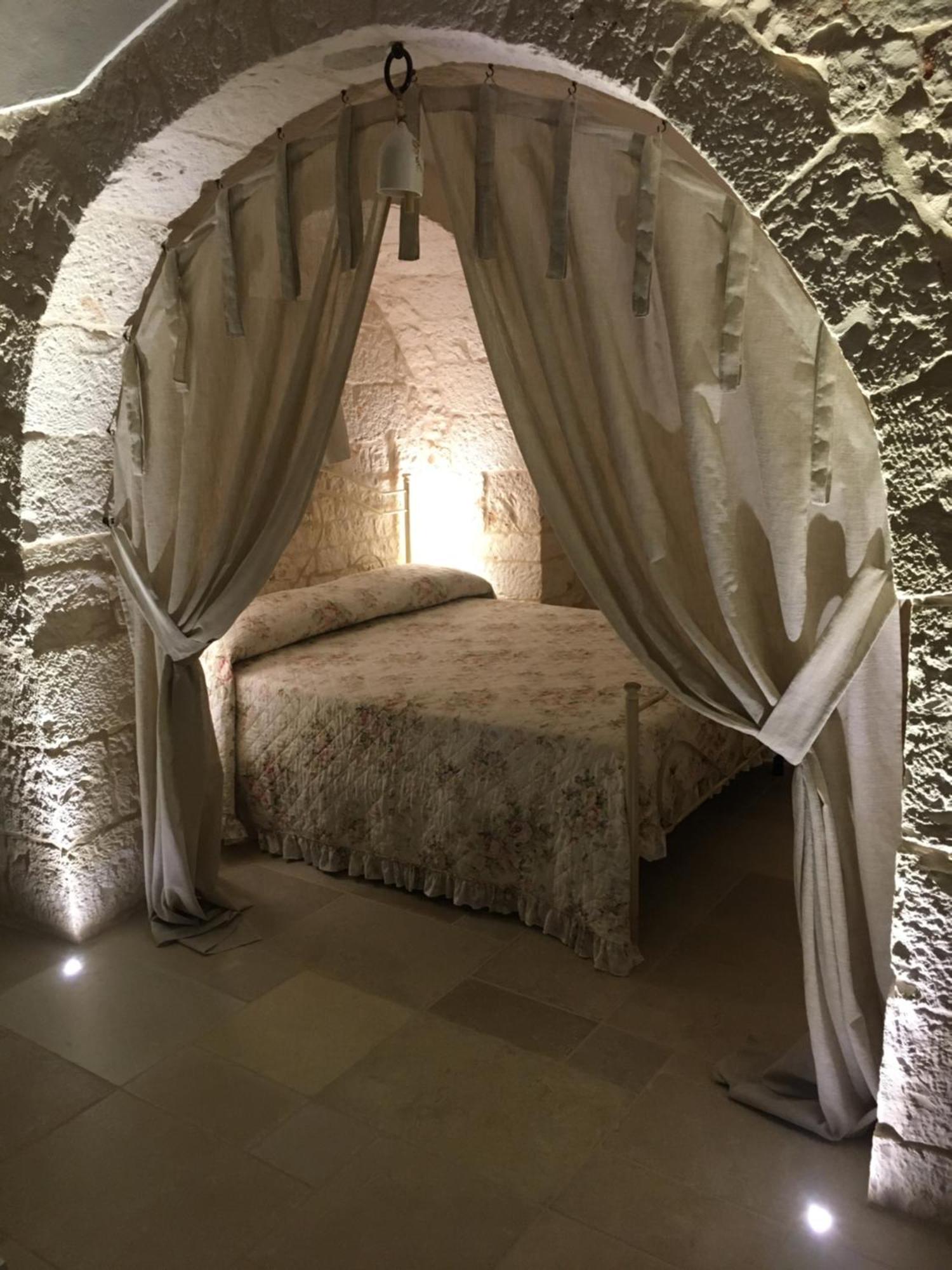 Trulli Le 2 Nicchie Villa Locorotondo Bagian luar foto