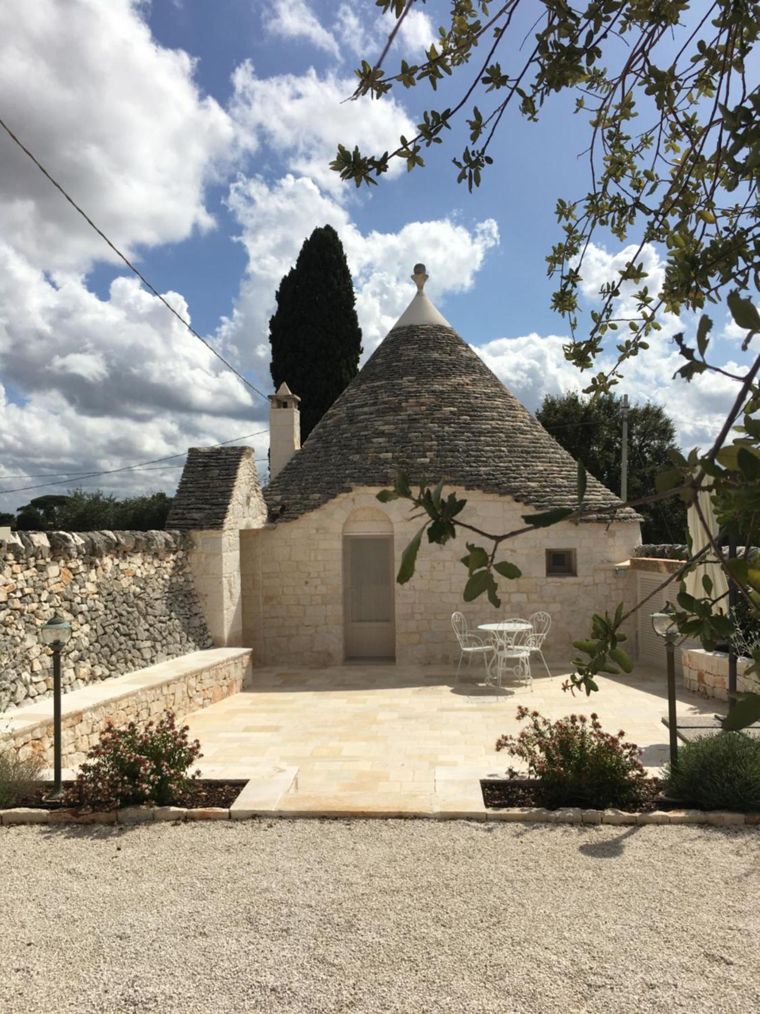 Trulli Le 2 Nicchie Villa Locorotondo Bagian luar foto